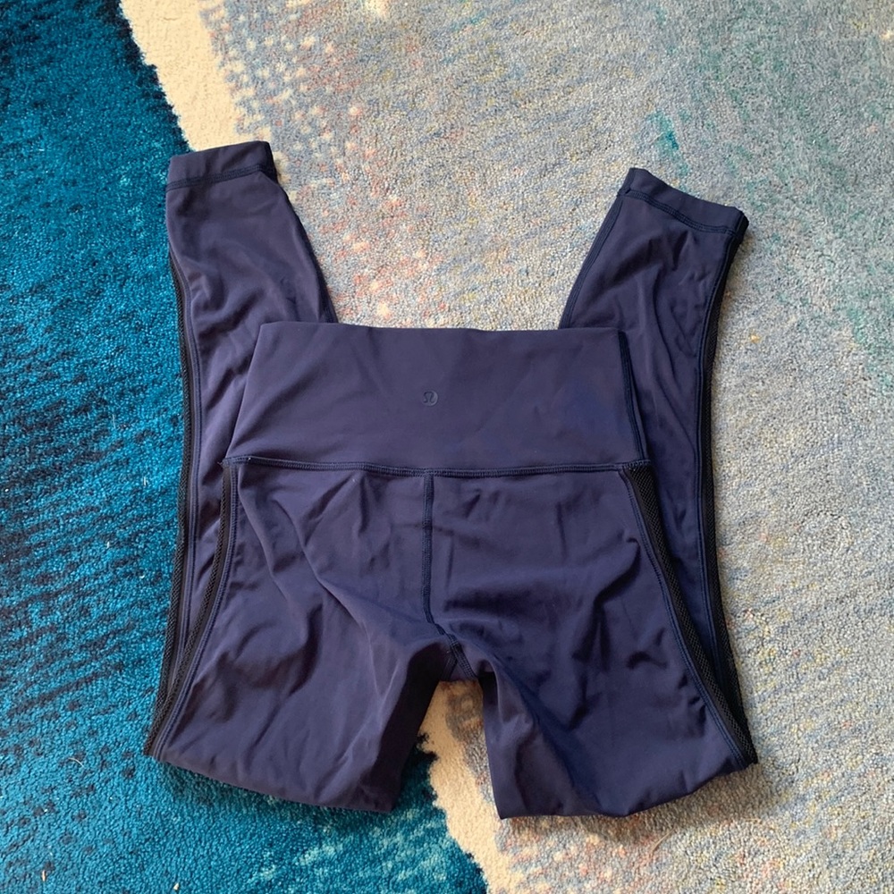 Lululemon navy blue high rise mesh side leggings size 4 align